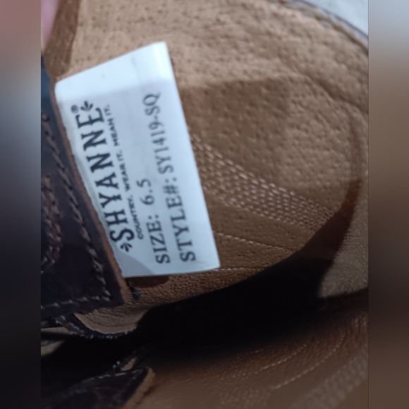 Cowgirl Boots - Picture 7 of 8